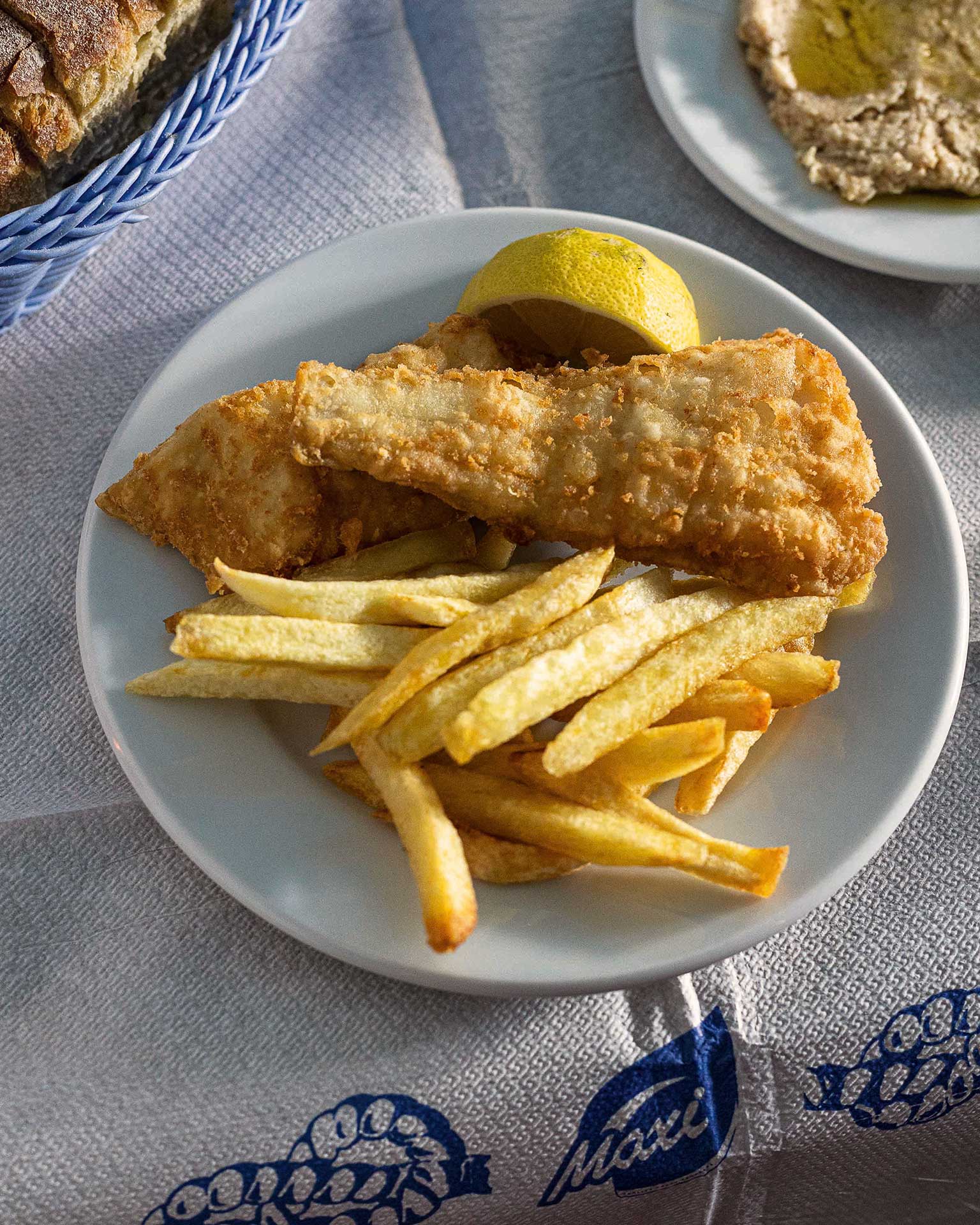 Κλασικός μπακαλιάρος σκορδαλιά, η σπεσιαλιτέ του «Λελούδα»
