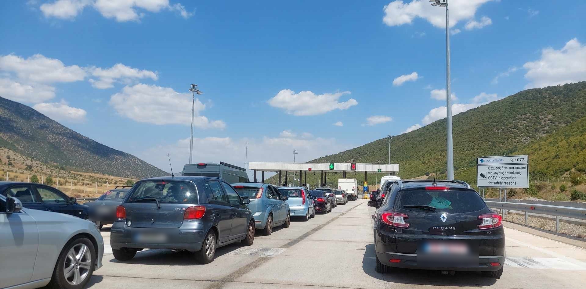 Κοζάνη: Μεγάλες καθυστερήσεις στα διόδια της Εγνατίας Οδού στη Σιάτιστα
