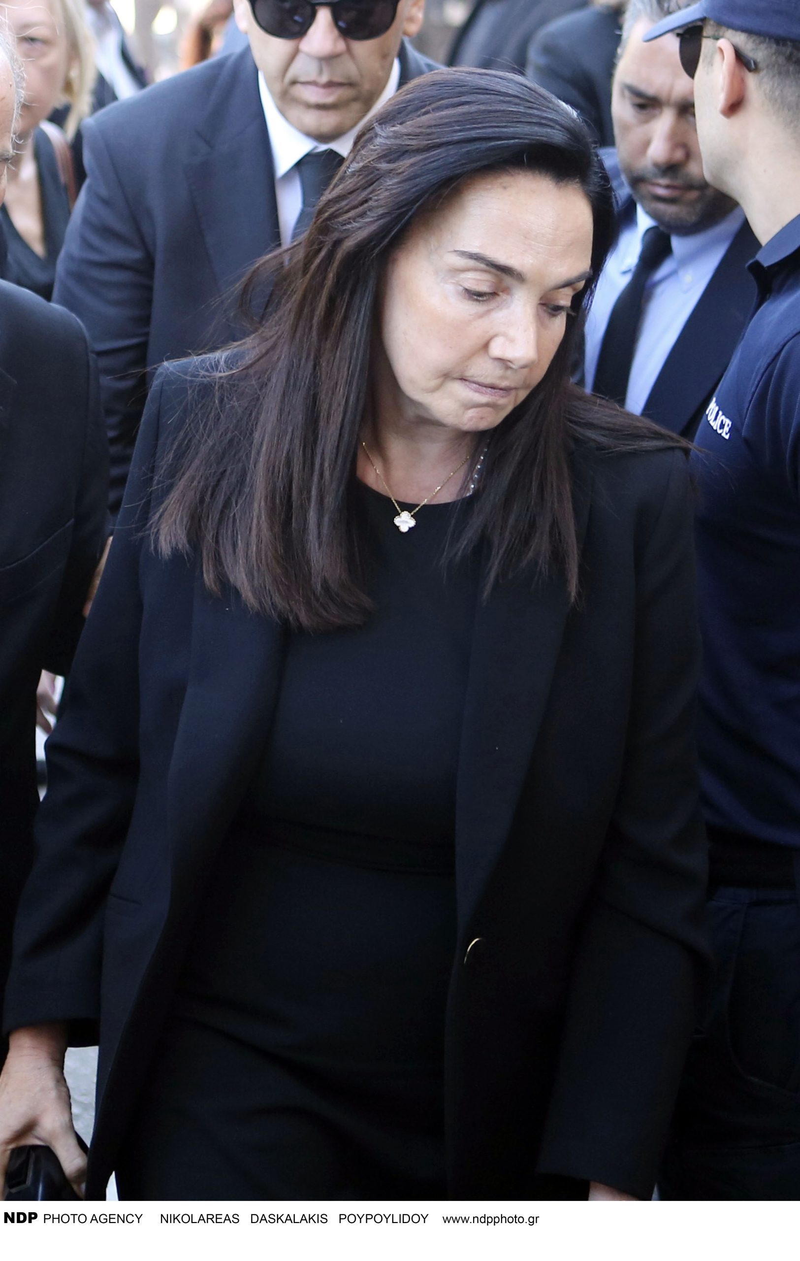 Τελευταίο «αντίο» στη Λένα Σαμαρά στο Α’ Νεκροταφείο Αθηνών 3