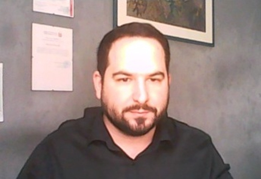 kourahanis_09c96.jpg