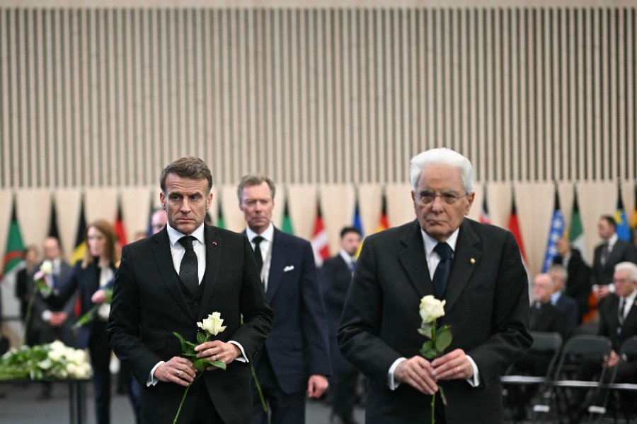 macron_902f4.jpg